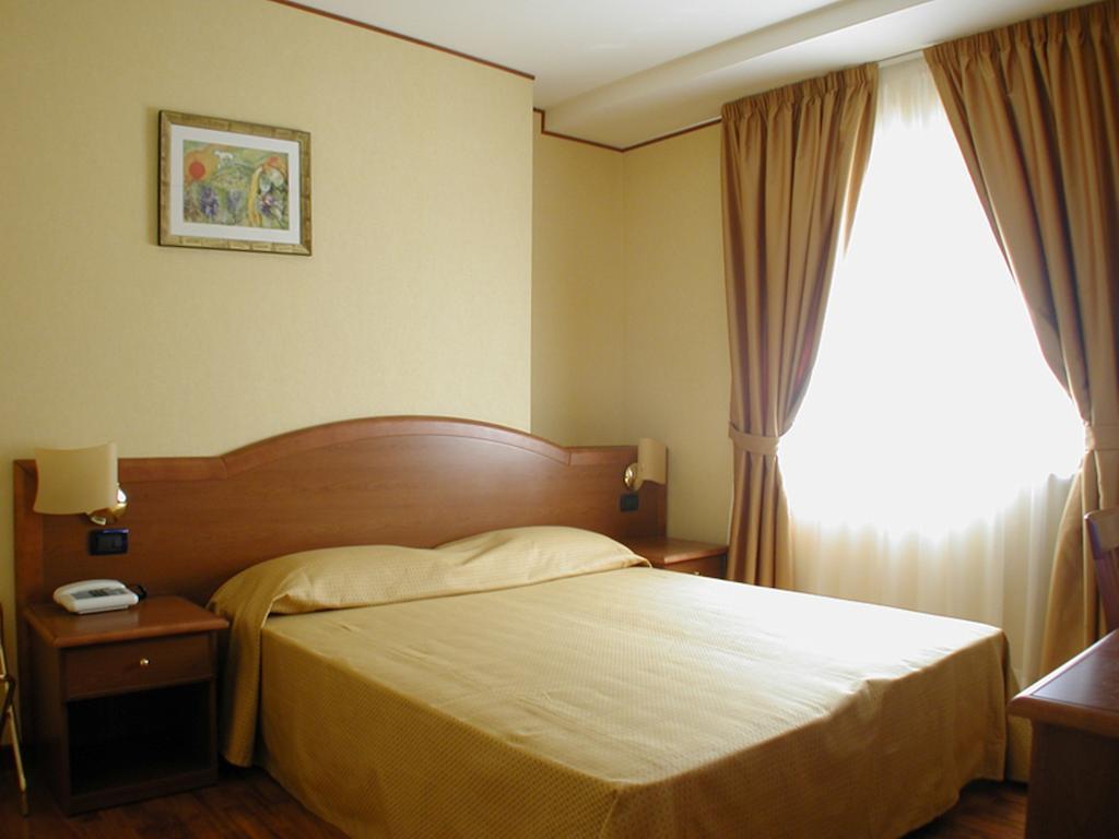 Hotel Dimora Adriana Tivoli Chambre photo