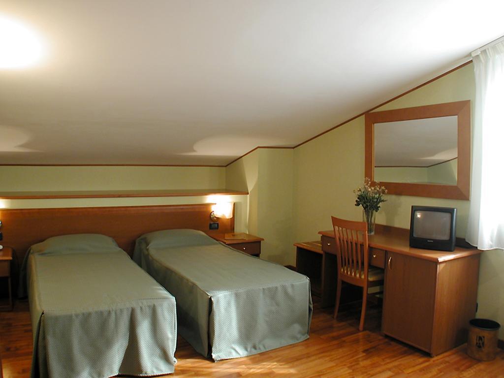 Hotel Dimora Adriana Tivoli Chambre photo